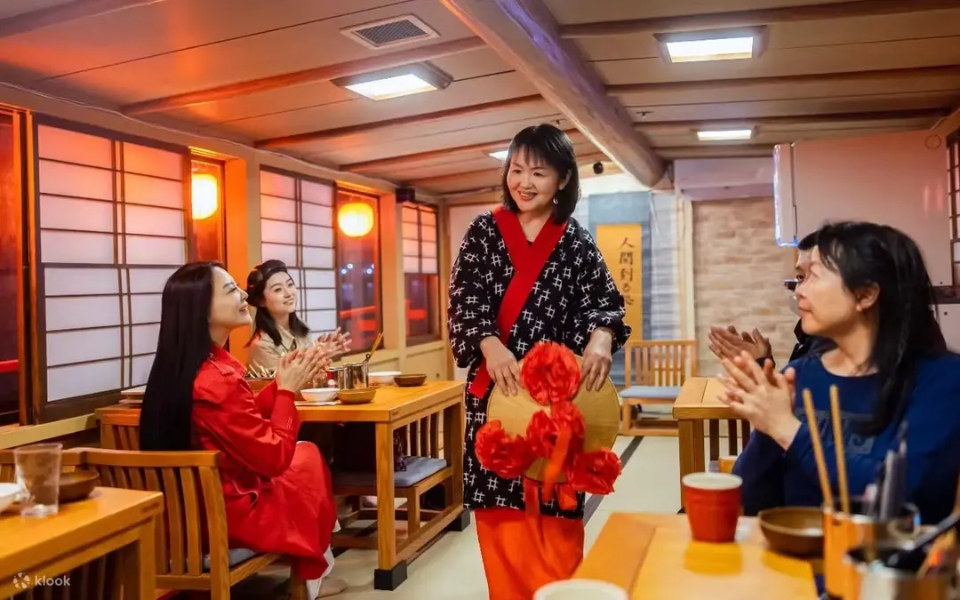 Yakatabune: barco-casa con cena en la bahía de Tokio — Tokio