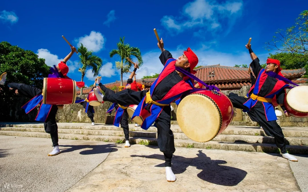 Okinawa World y la cueva Gyokusendo — Okinawa
