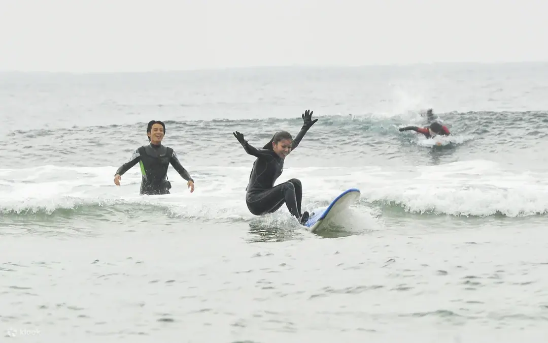 Clase de surf en Okinawa — Okinawa
