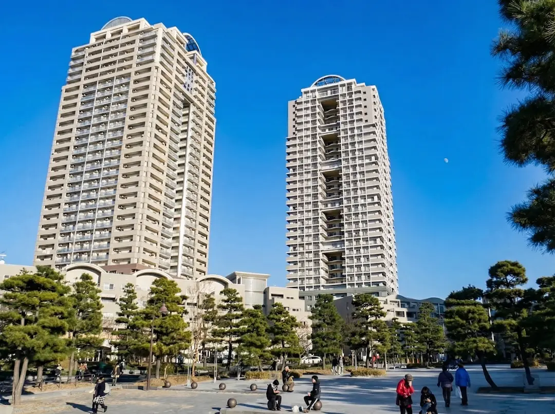 Las Dos Torres (Portal Digital) — foto real